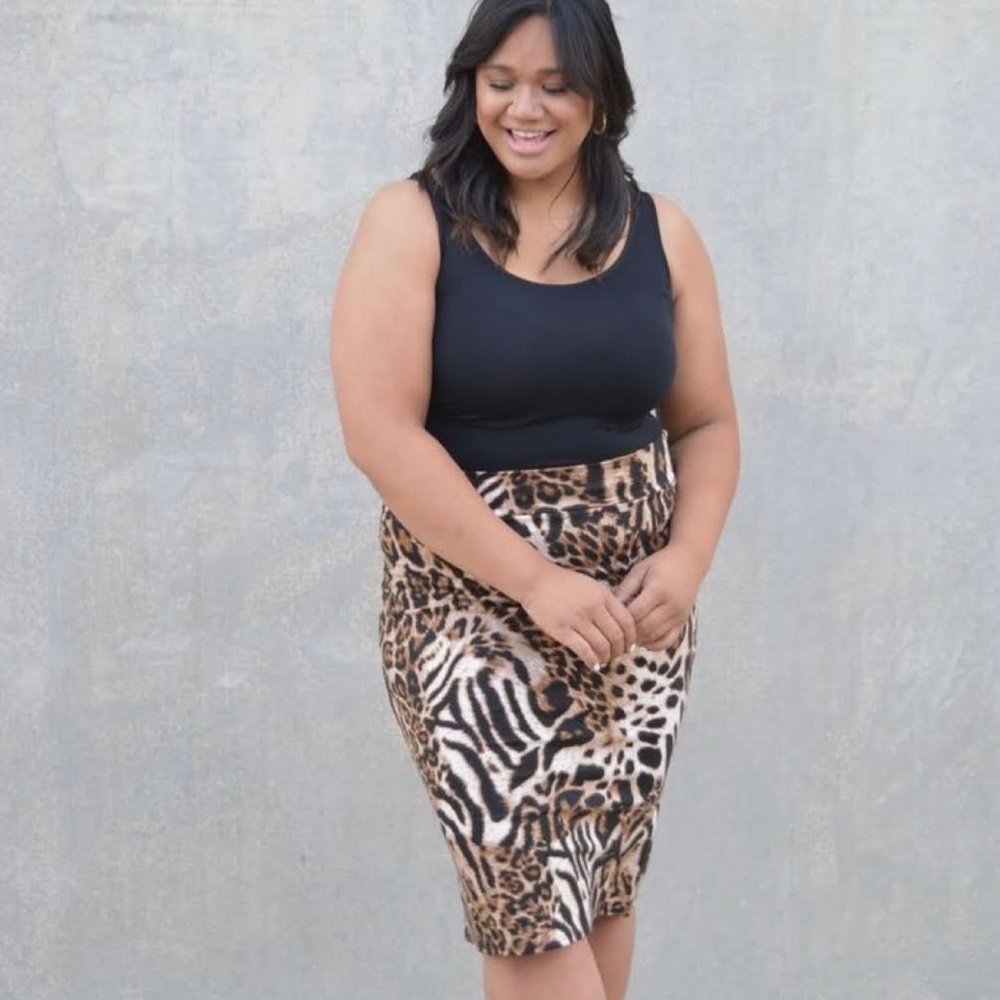 Lularoe Pretty Art Deco Pattern Pencil Skirt Size XL NWT